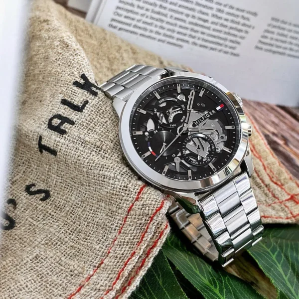 ⁦Tommy Hilfiger watch for men 1710477⁩ - الصورة ⁦4⁩