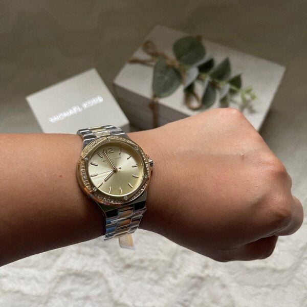 ⁦Michael Kors watch for women MK6988⁩ - الصورة ⁦15⁩