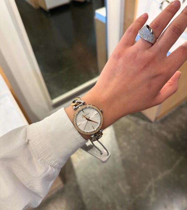 ⁦Michael Kors Watch For Women MK4633⁩ - الصورة ⁦5⁩